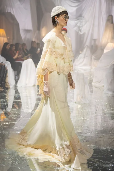 Look 38